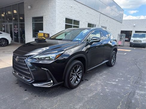 Used 2023 Lexus NX 350 AWD image 3