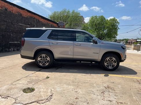 Used 2025 Chevrolet Tahoe Z71 AWD/4WD image 6