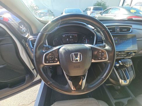 Used 2018 Honda CR-V Touring image 10
