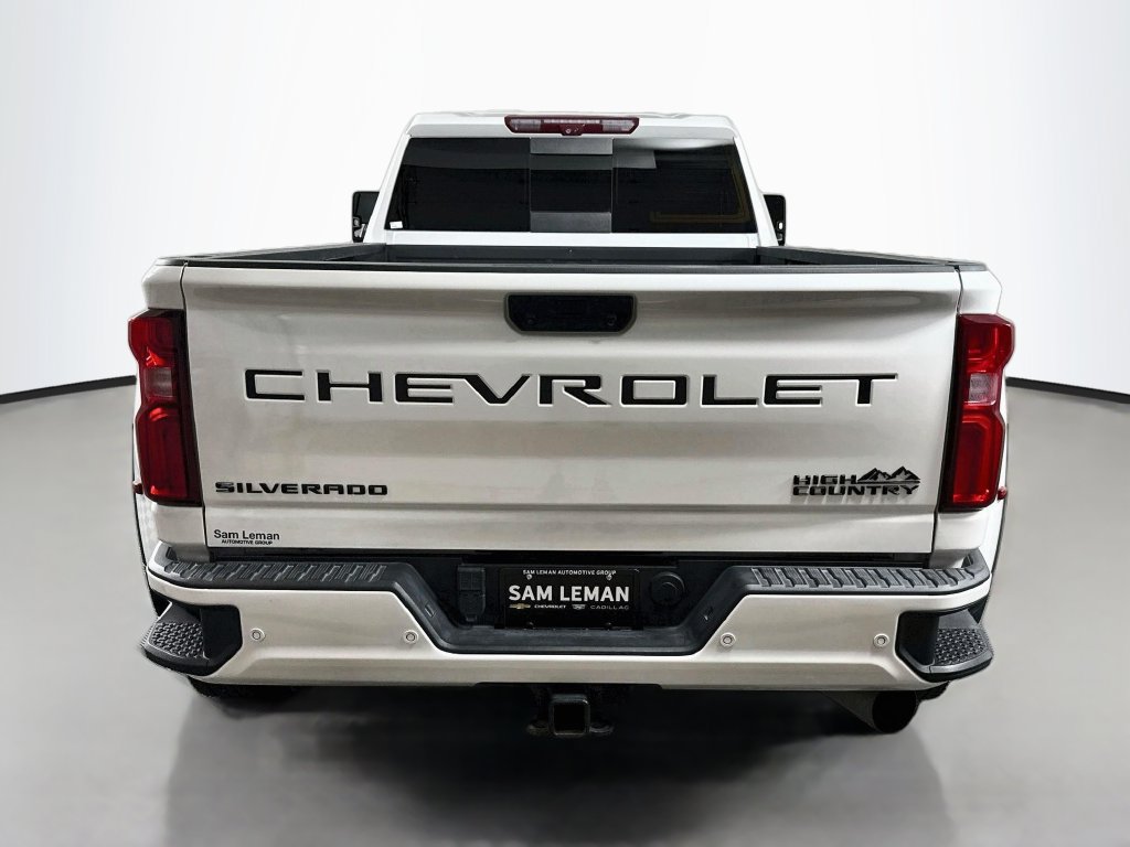 Used 2025 Chevrolet Silverado 3500 High Country w/ Technology Package AWD/4WD image 6