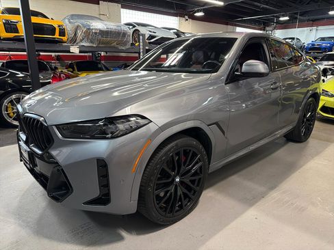 Used 2024 BMW X6 xDrive40i w/ Premium Package AWD/4WD image 10