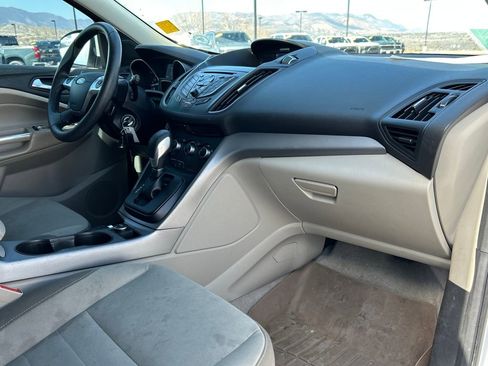 Used 2014 Ford Escape SE image 9