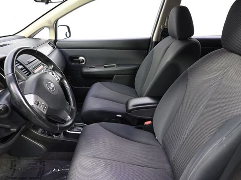 Used 2008 Nissan Versa Hatchback w/ Convenience Pkg FWD image 11
