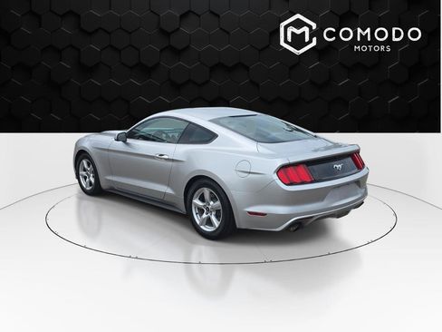 Used 2015 Ford Mustang Coupe RWD image 5