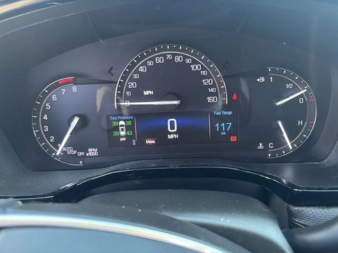 Used 2017 Cadillac XT5 Luxury w/ Driver Awareness Package AWD/4WD image 25