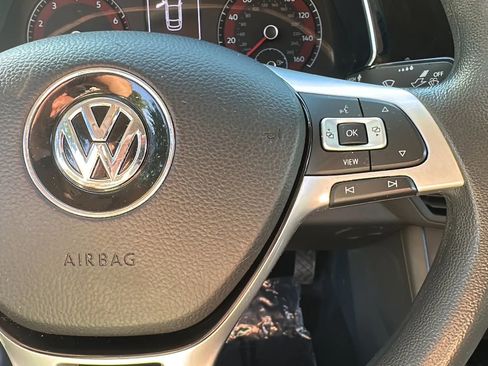 Used 2019 Volkswagen Jetta FWD image 31