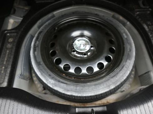 Used 2017 Chevrolet Cruze LT image 10