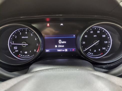 Used 2022 Buick Encore GX Preferred w/ Cold Weather Comfort Package AWD/4WD image 19