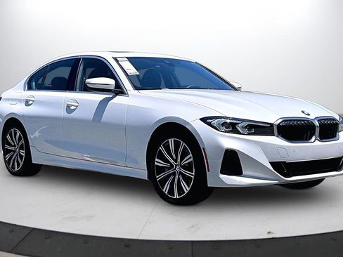 Used 2025 BMW 330i xDrive Sedan AWD/4WD image 2