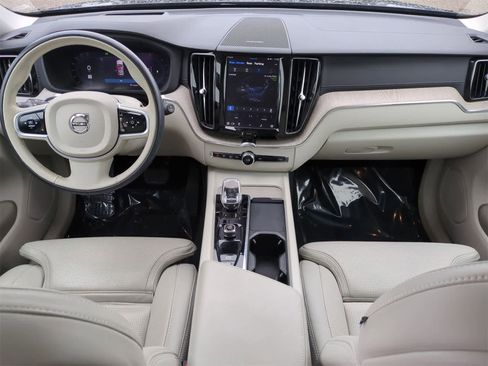 Used 2022 Volvo XC60 B5 Inscription w/ Advanced Package image 14