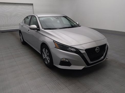 Used 2022 Nissan Altima 2.5 S FWD image 13