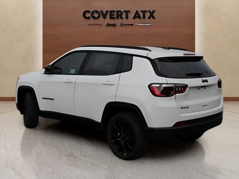 New 2026 Jeep Compass Latitude image 3