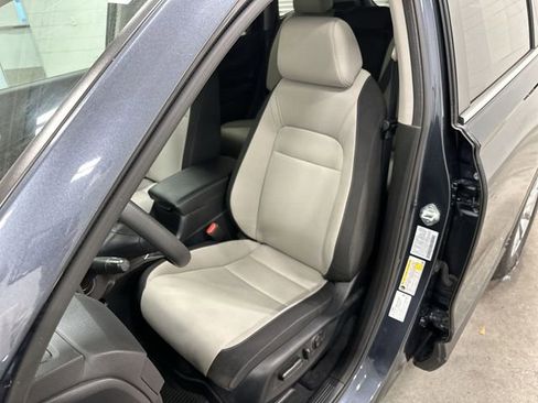 Used 2023 Honda CR-V EX image 15