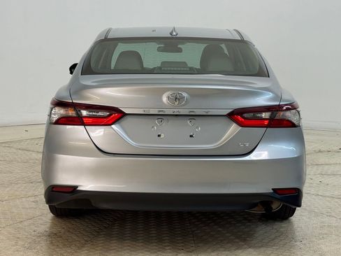 Used 2024 Toyota Camry LE image 10