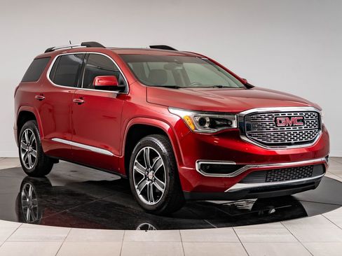 Used 2019 GMC Acadia Denali w/ Technology Package AWD/4WD image 12