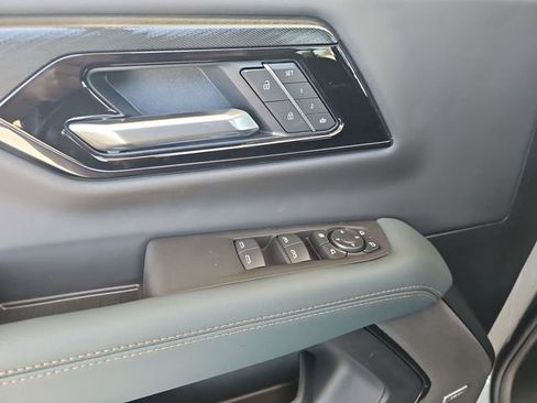 New 2026 GMC Yukon XL AT4 w/ AT4 Premium Package image 23