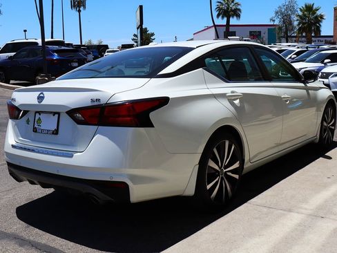 Used 2020 Nissan Altima 2.5 SR FWD image 13