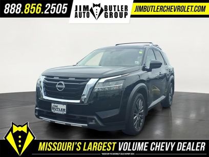 Used 2022 Nissan Pathfinder SL w/ SL Premium Package