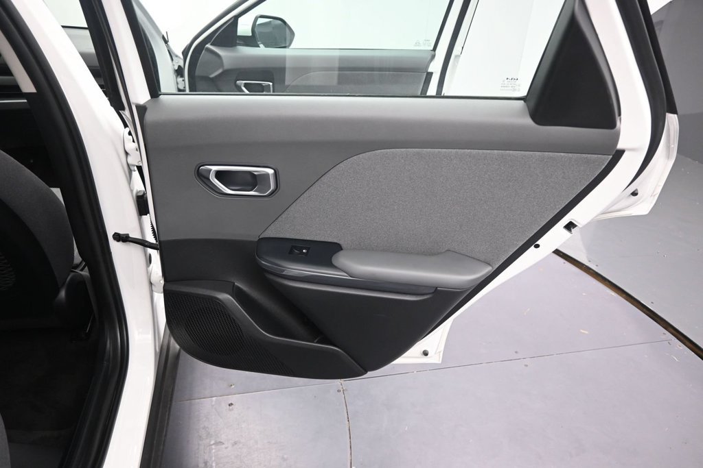 Used 2025 Kia K4 EX FWD image 19