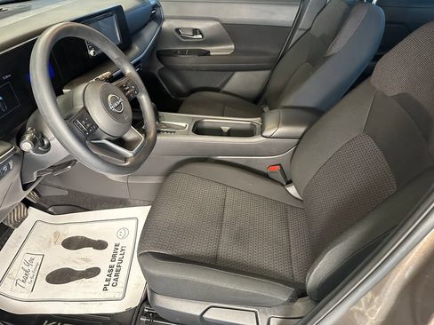 Used 2025 Nissan Kicks S FWD image 20