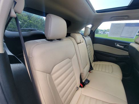 Used 2022 Ford Edge SEL w/ Convenience Package AWD/4WD image 30
