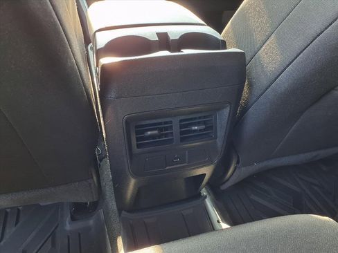 Used 2024 Chevrolet Colorado LT w/ LT Convenience Package II image 14