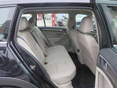 Used 2017 Volkswagen Golf Alltrack S AWD/4WD image 20