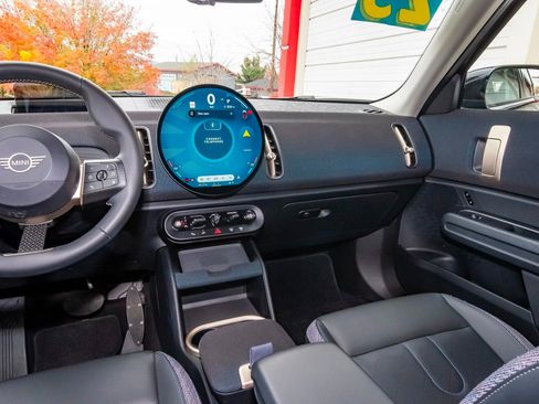 Used 2025 MINI Cooper Countryman S image 22