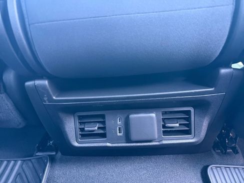 Used 2024 GMC Sierra 1500 Elevation image 31