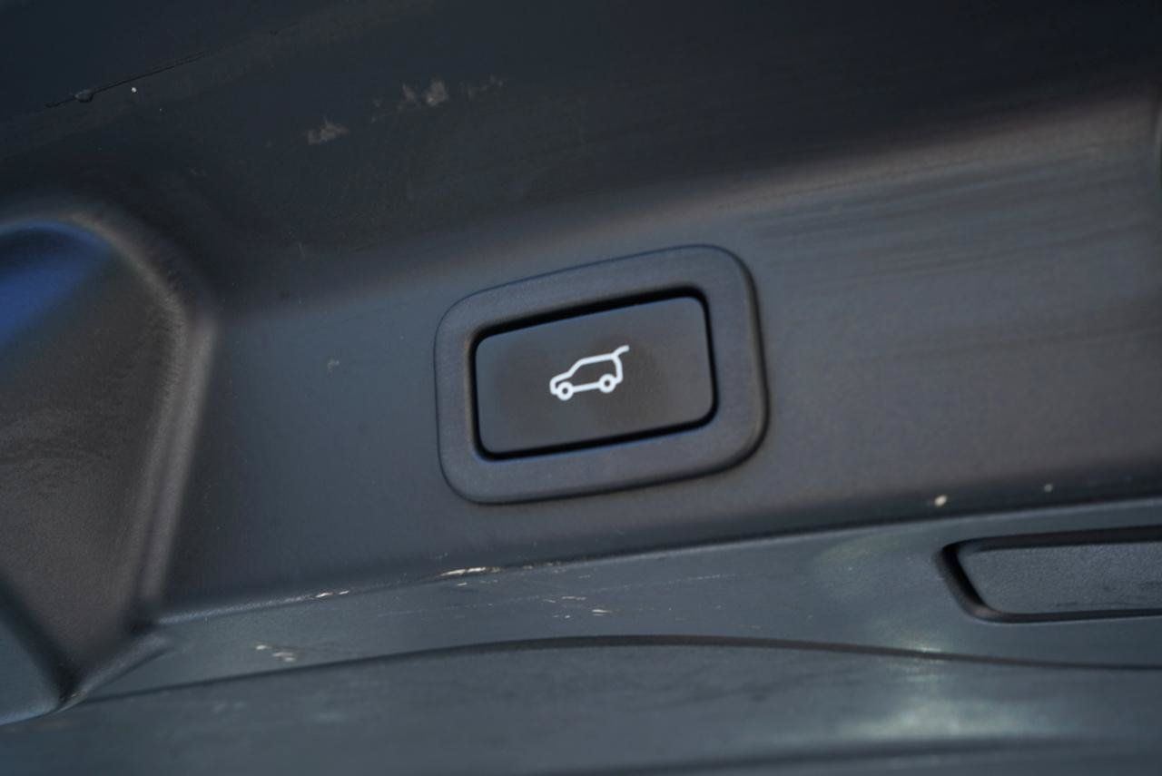 Used 2020 Jaguar F-PACE R-Sport AWD/4WD image 59