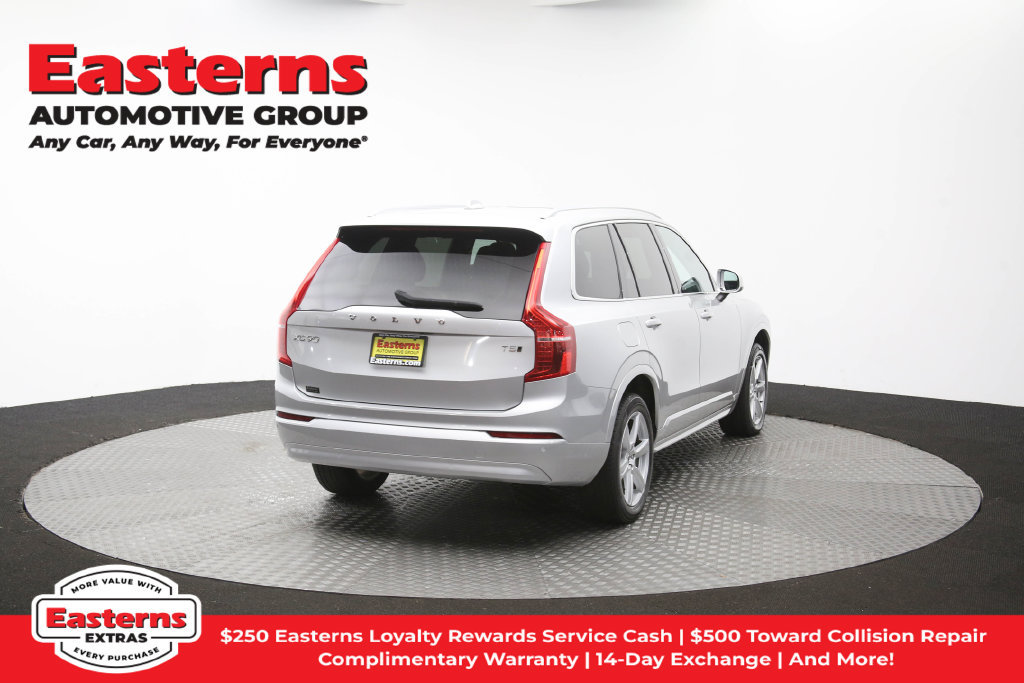 Used 2022 Volvo XC90 T5 Momentum AWD/4WD image 42