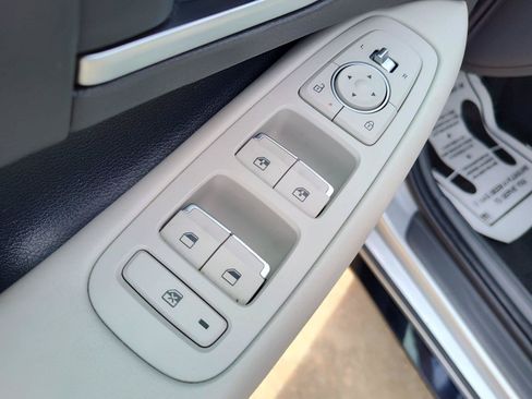 Used 2025 Hyundai Sonata SEL FWD image 14
