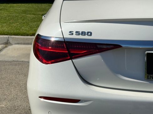 Used 2023 Mercedes-Benz S 580 4MATIC Sedan image 10