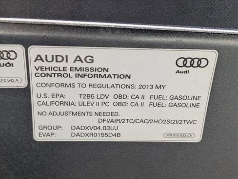 Used 2013 Audi S8 image 13