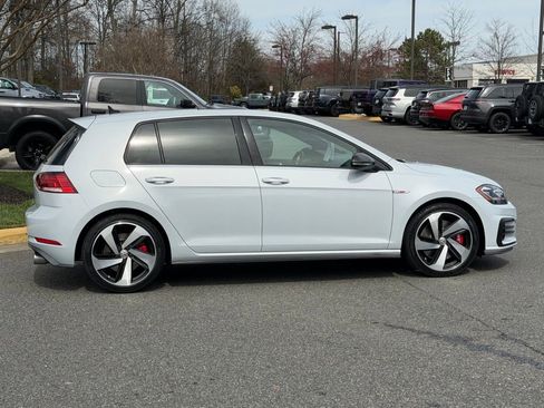 Used 2018 Volkswagen GTI SE image 5