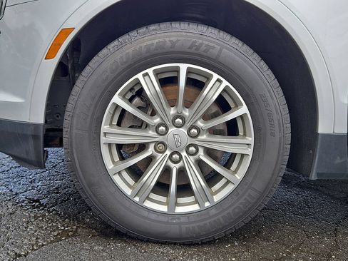 Used 2019 Cadillac XT5 Luxury AWD/4WD image 9