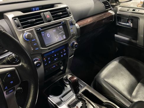 Used 2018 Toyota 4Runner Limited AWD/4WD image 8