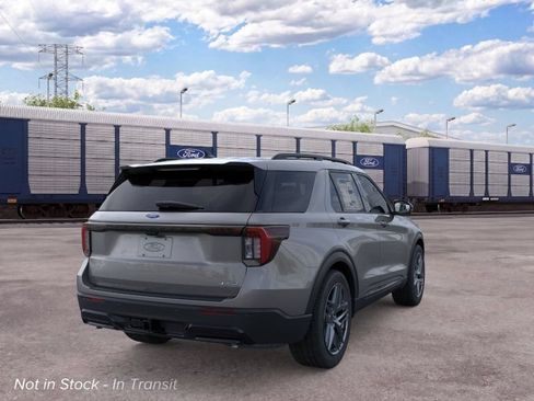 New 2026 Ford Explorer ST-Line w/ ST-Line Street Pack AWD/4WD image 8