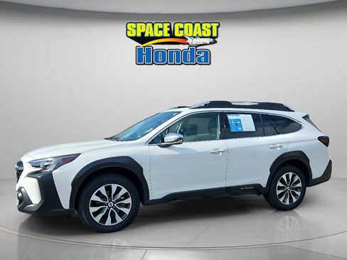 Used 2024 Subaru Outback Touring XT AWD/4WD image 10