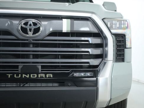 Used 2024 Toyota Tundra Limited AWD/4WD image 7