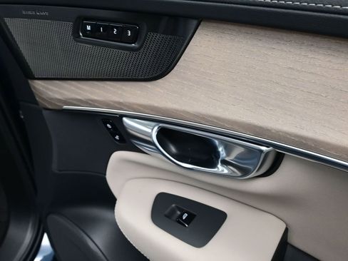 New 2026 Volvo XC90 T8 Ultra w/ Protection Package Premier AWD/4WD image 31