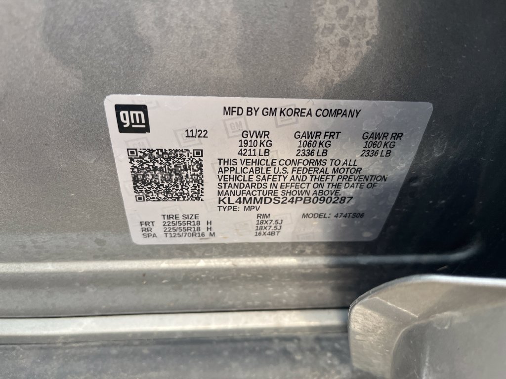 Used 2023 Buick Encore GX Select w/ Sport Touring Package FWD image 32