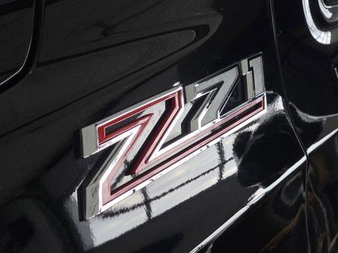 Used 2024 Chevrolet Tahoe Z71 w/ Luxury Package image 15