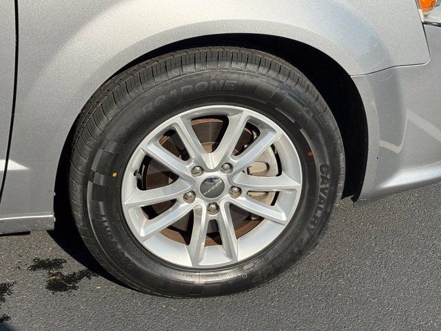 Used 2016 Dodge Grand Caravan SXT w/ UConnect Hands-Free Group FWD image 26