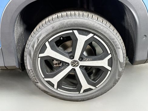 New 2026 Volkswagen Tiguan SE image 29