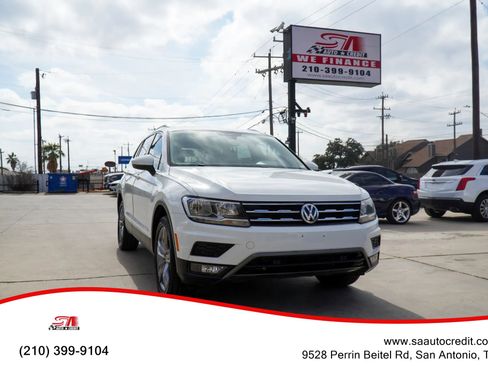 Used 2020 Volkswagen Tiguan SEL w/ Tiguan Three-Row MDO Package image 1