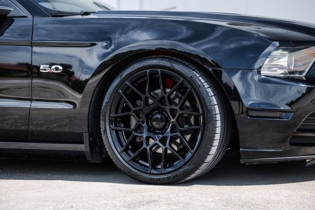 Used 2014 Ford Mustang GT Premium w/ Comfort Package RWD image 44