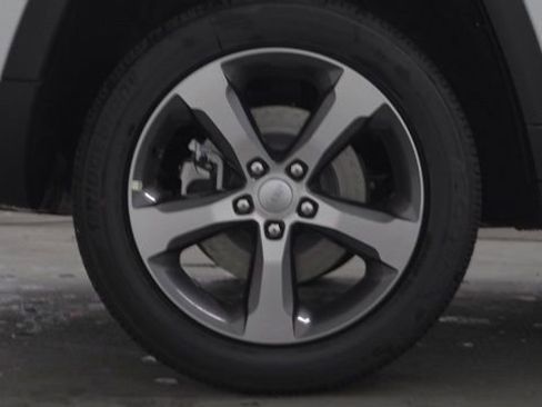 New 2025 Jeep Grand Cherokee L Limited w/ Luxury Tech Group II image 12