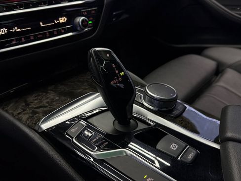 Used 2018 BMW 530i RWD image 22
