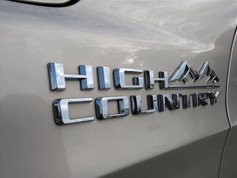 Used 2021 Chevrolet Tahoe High Country image 28